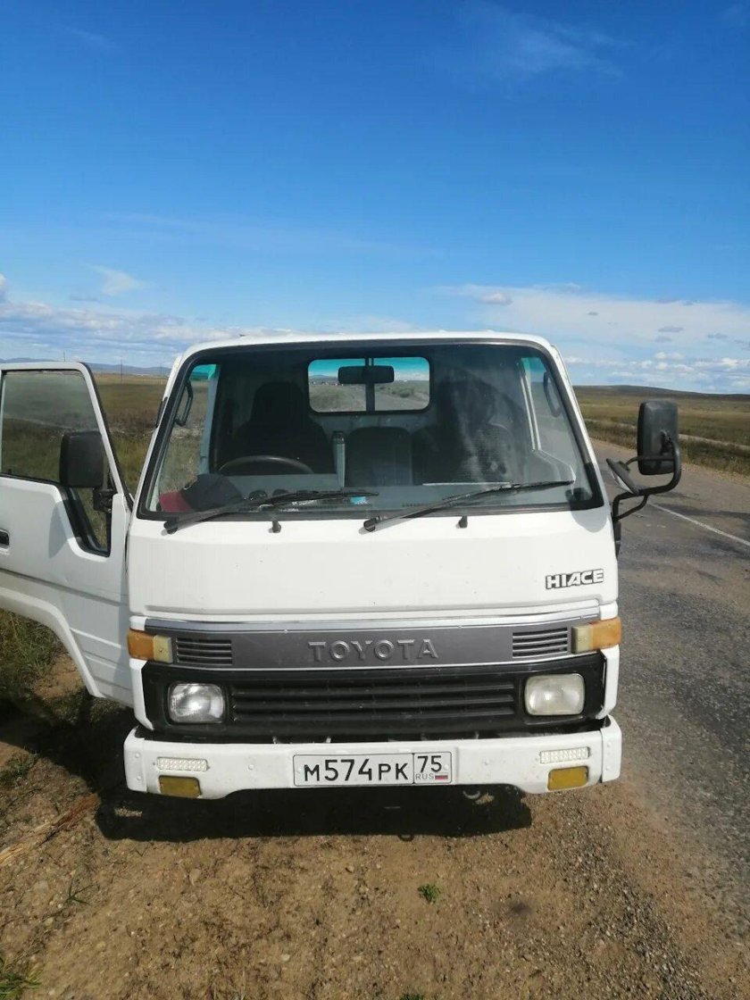 Toyota Hiace 1990 lh85