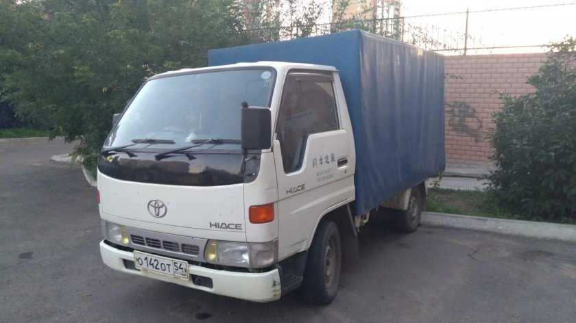 Грузовик Тойота Хайс 1992