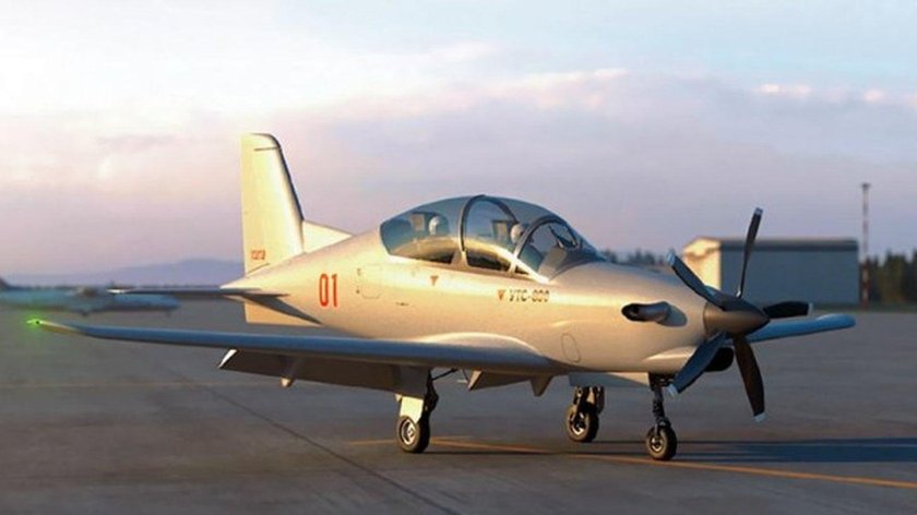 УТС 800 учебно тренировочный самолет