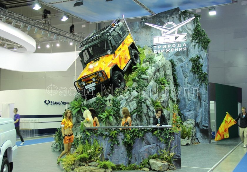 Озеленение автосалона