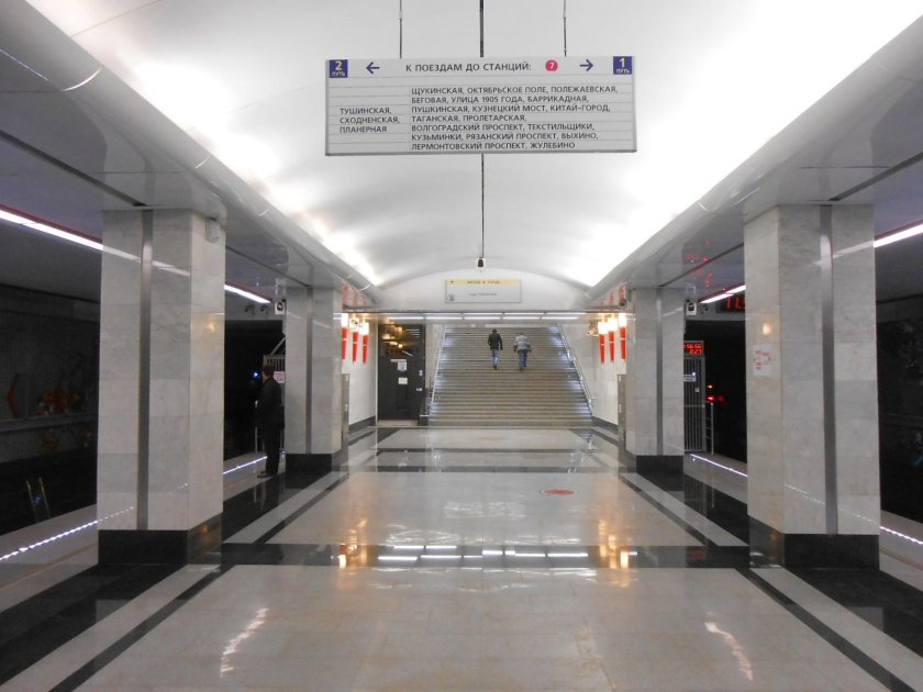 Станция Октябрьское поле