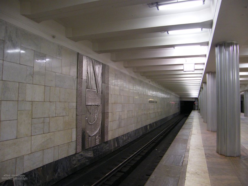 Метро Октябрьское поле