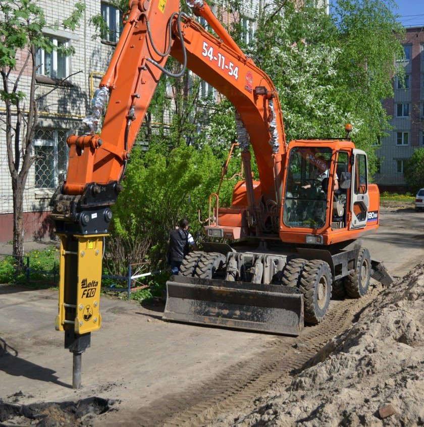 Hitachi zx330 с гидромолотом