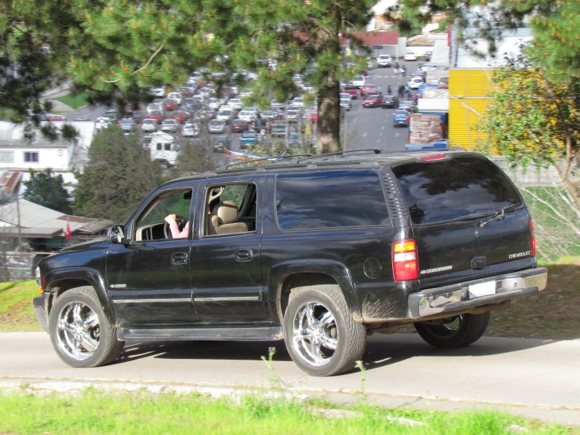 Chevrolet Suburban 2000