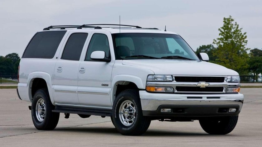 Chevrolet Suburban 2500