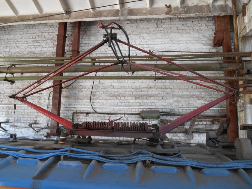 Токоприемник пантограф трамвайный