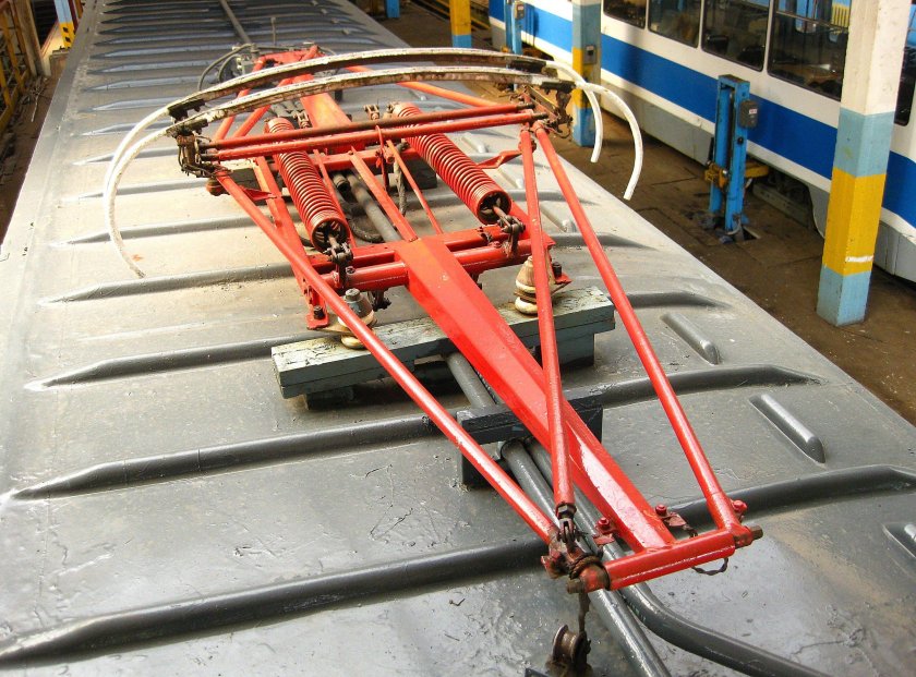 Токоприемник пантограф трамвайный