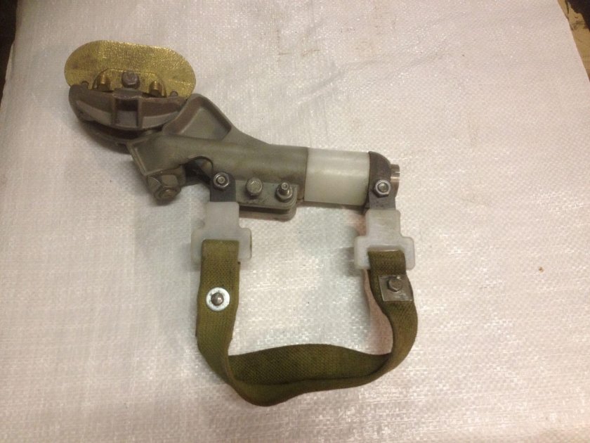 Головка токоприемника ГТ-14а