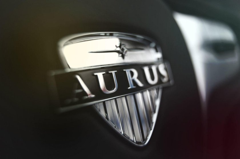 Аурус автомобиль логотип