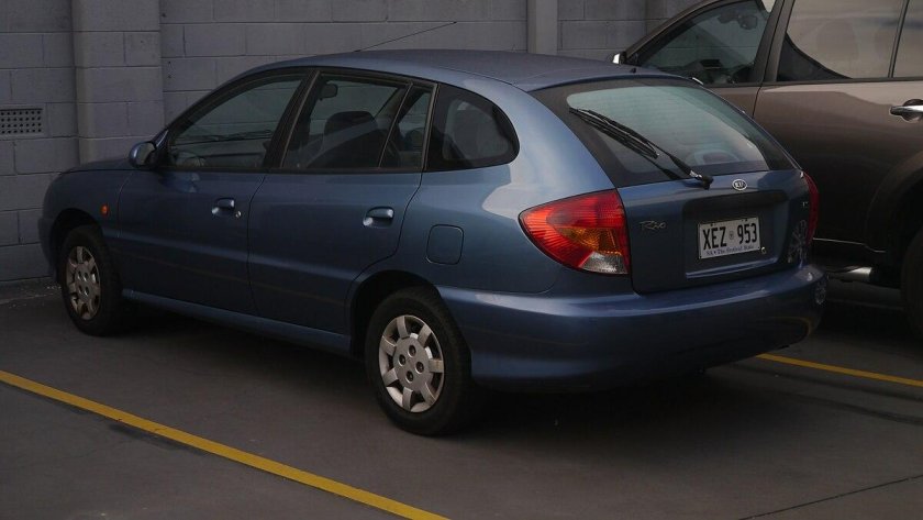Kia Rio 2000