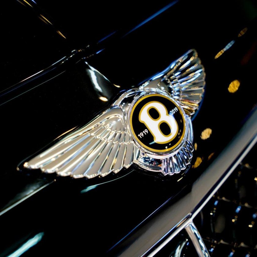 Марка машины Бентли значок