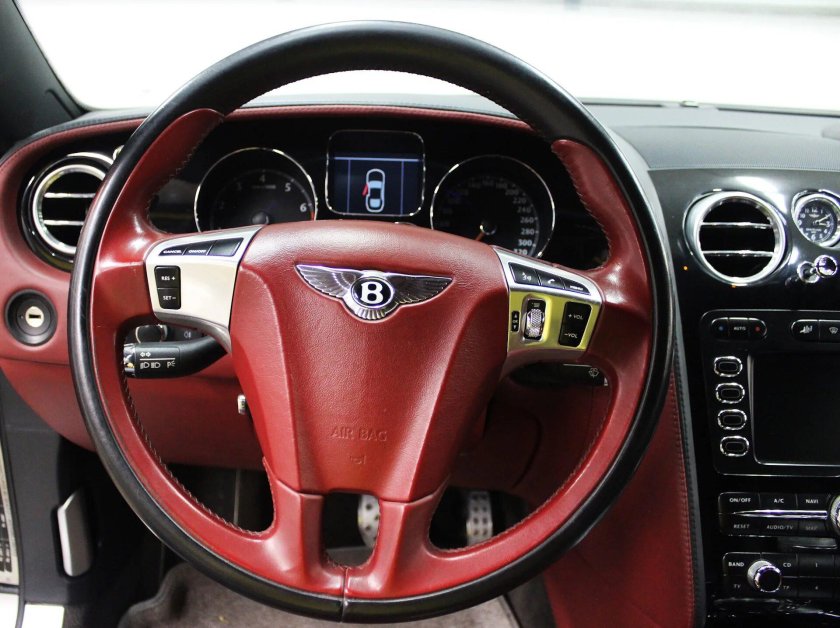 Бентли Континенталь руль