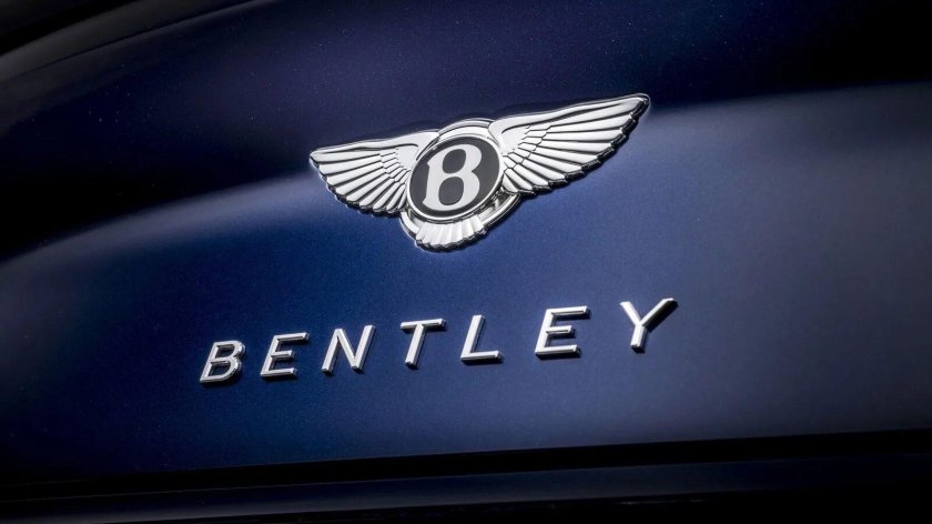 Бентли 2022