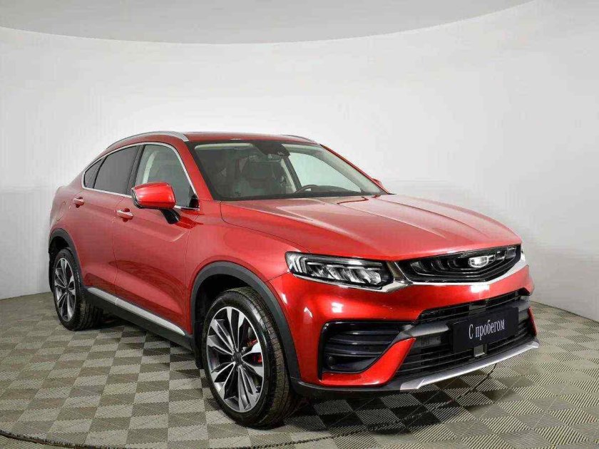 Красный внедорожник Джили