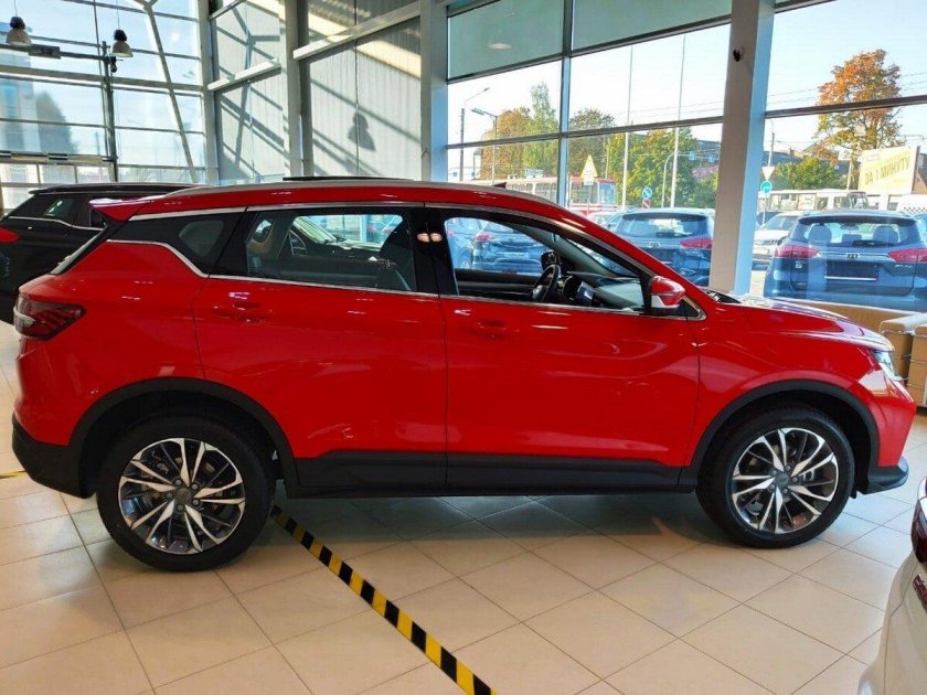 Coolray 2024 красный Geely красный