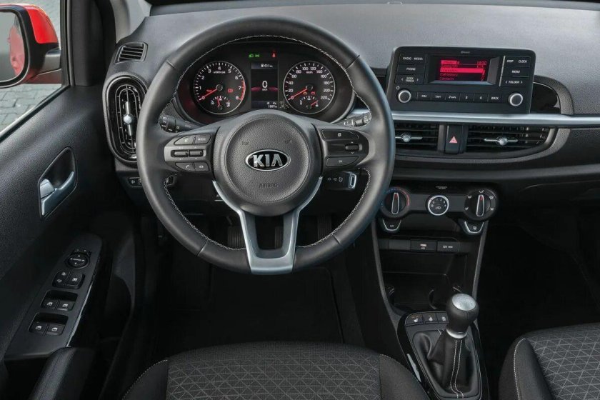 Киа Пиканто 2022 салон