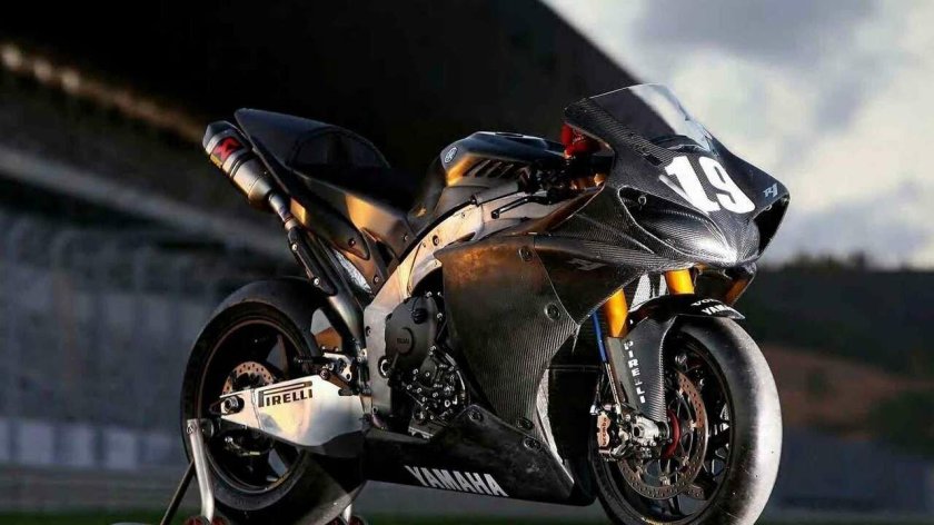 Yamaha YZF-r1
