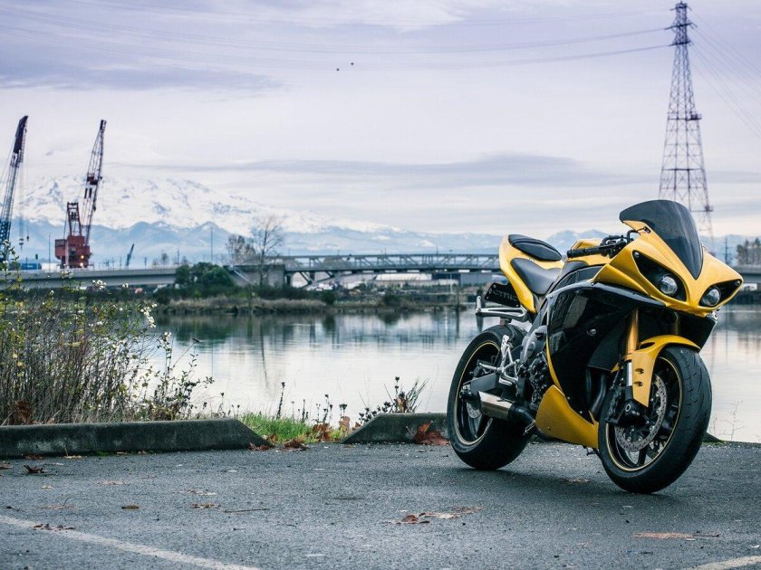 Suzuki GSX R 750 SRAD