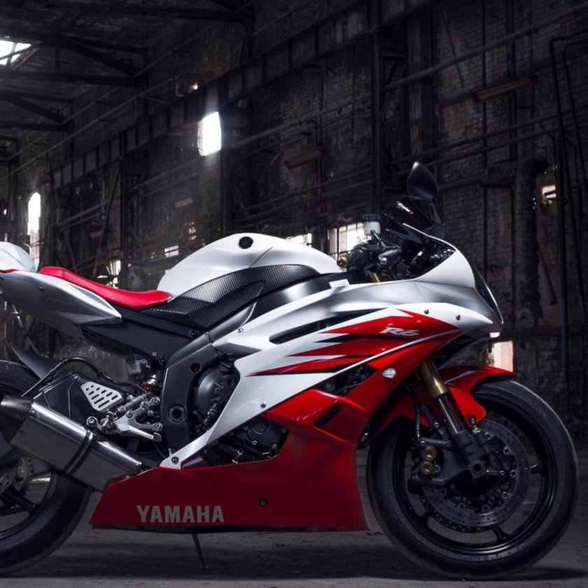 Ямаха р6 серая