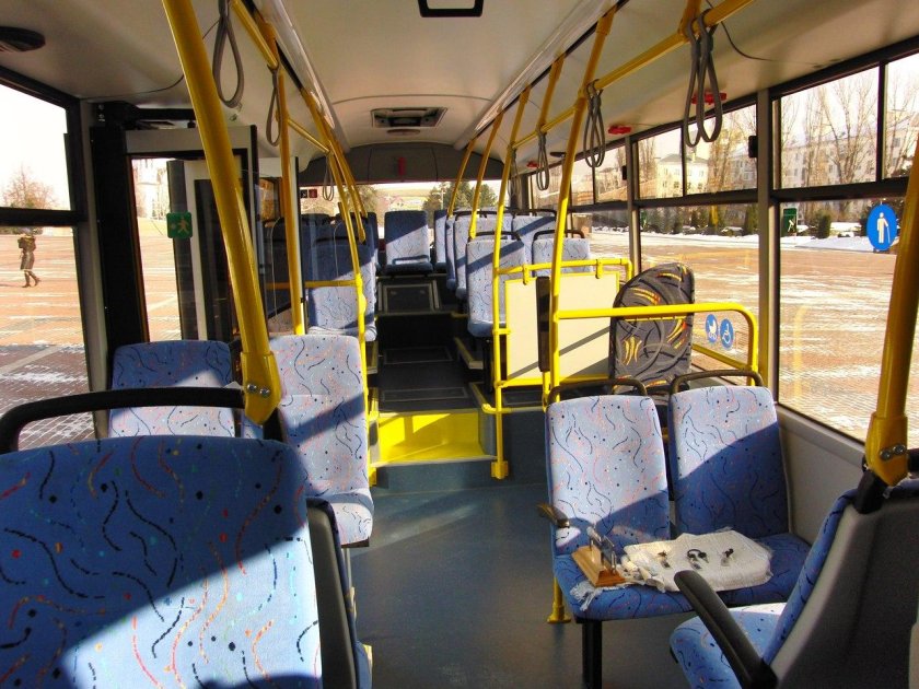 МАЗ 206 салон