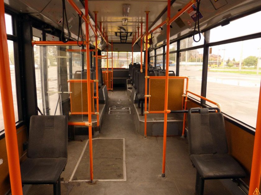 МАЗ 103 салон