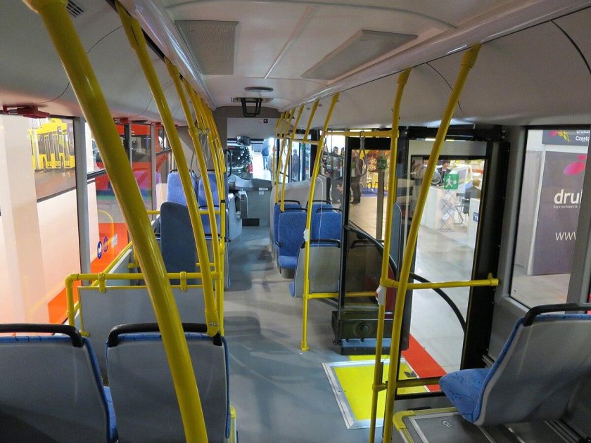 Автобус МАЗ 203 салон