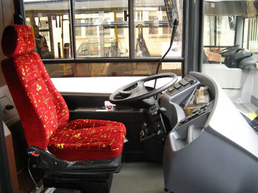 МАЗ 203 салон водителя