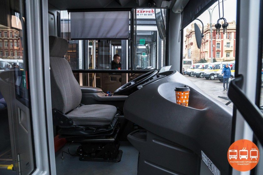 МАЗ 203 кабина