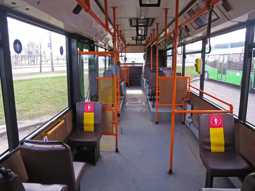 МАЗ 103 салон