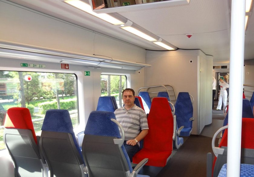 Поезд Ласточка вагон 2п