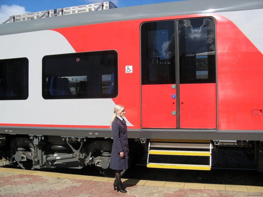 Электричка эс1 Ласточка