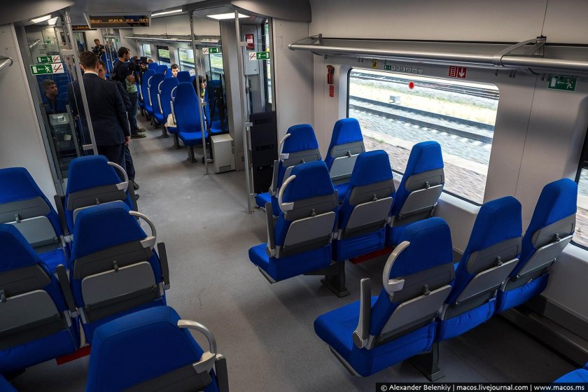 Комфорт поезд Ласточка 820