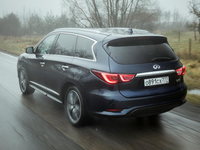 Инфинити qx60 сзади