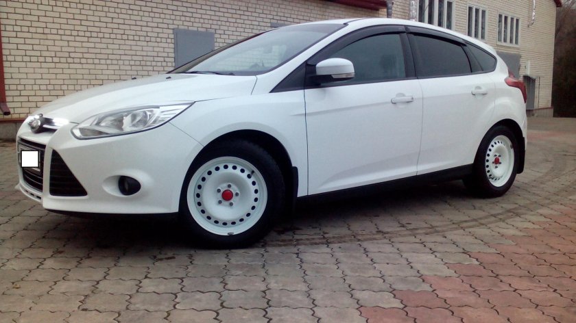 Ford Focus 3 белый