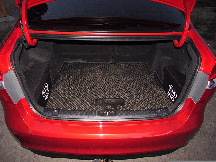 Kia Rio 3 багажник
