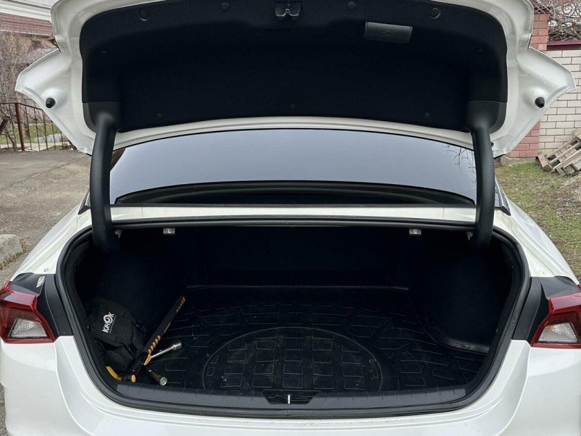 Kia k5 багажник лифтбек