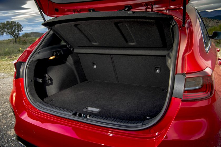 Kia Ceed 2019 багажник