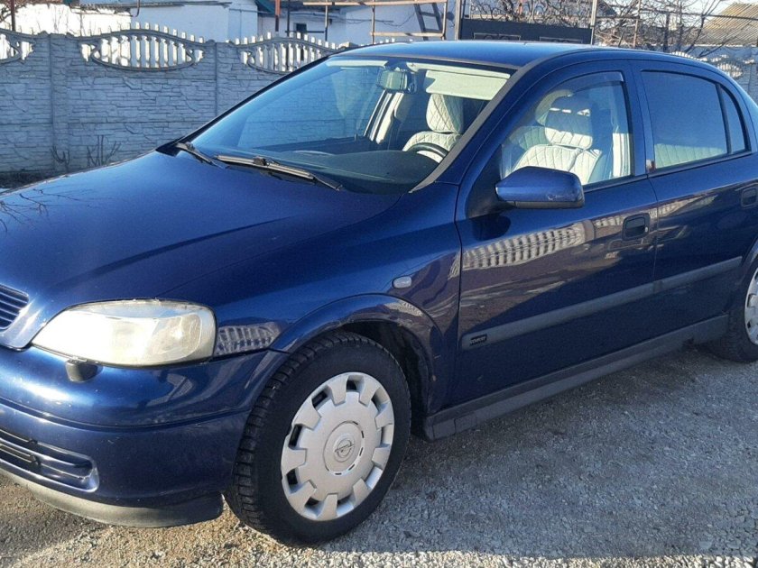 Опель Астра 2003 седан