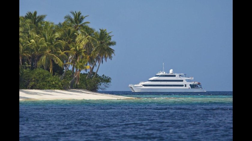 Мальдивы яхта