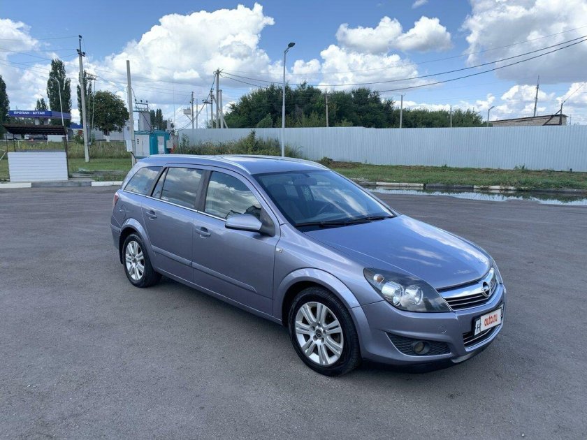 Опель астра универсал 2011