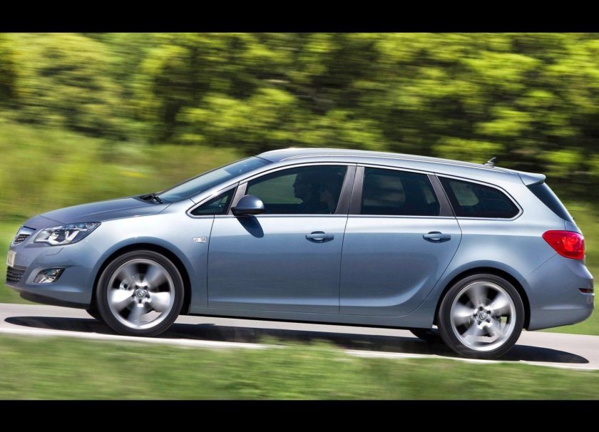 Astra Sports Tourer 2011