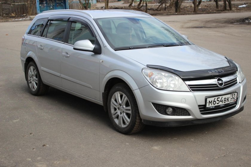 Opel Astra h 2011