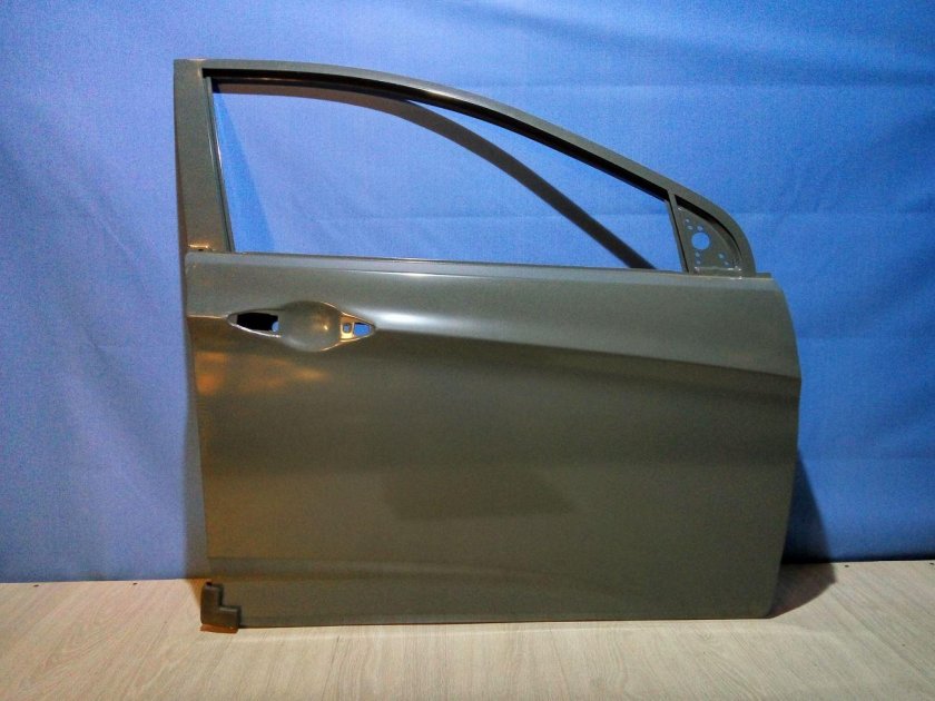 Дверь передняя правая Солярис Solaris l 760041r300