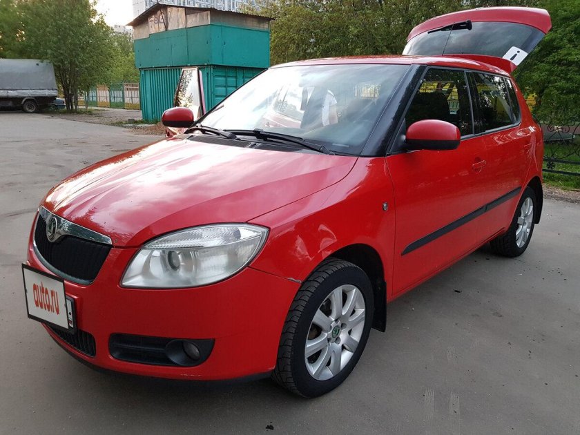 Шкода Фабия 2 2009