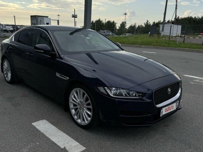 Jaguar xe 2.0 2018