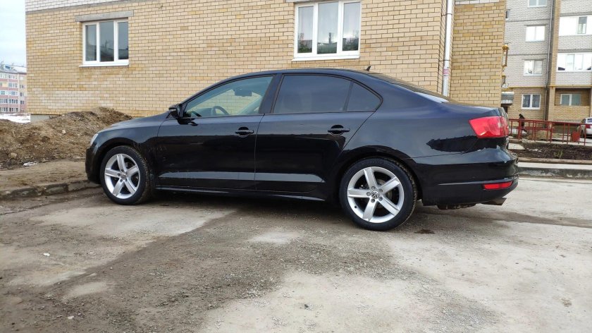 Фольксваген Джетта 6 r17