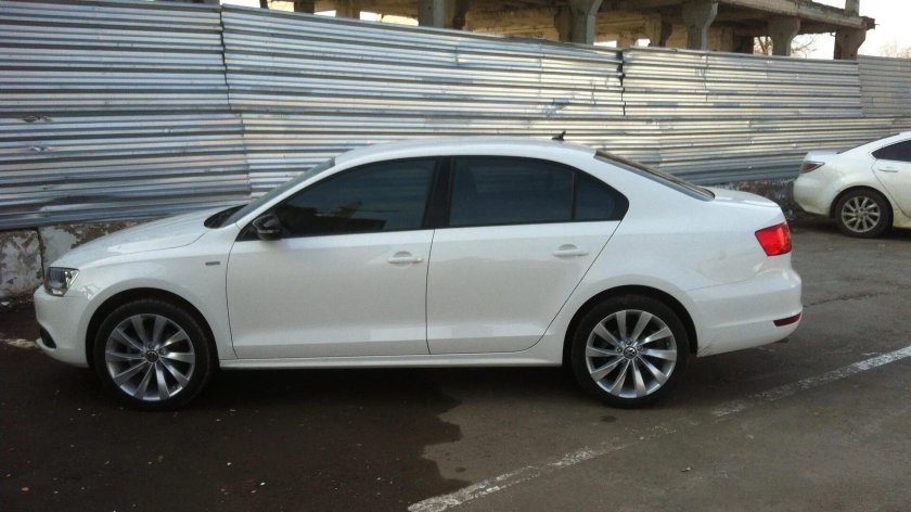 Фольксваген Джетта 6 r17