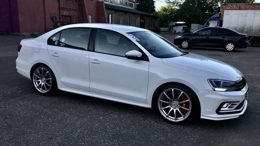 Фольксваген Джетта 6