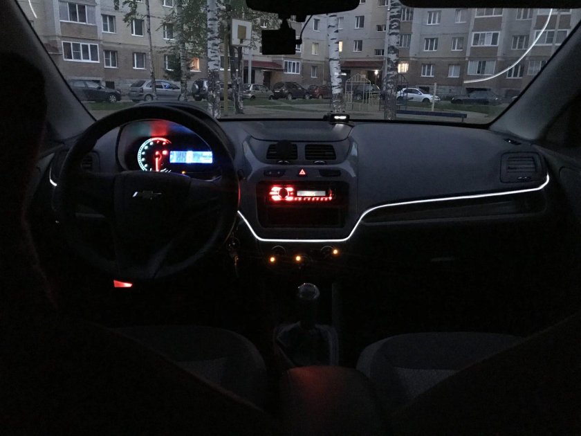 Неоновая нить на Chevrolet Aveo t300