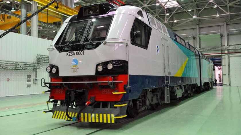 Электровоз Уральские локомотивы